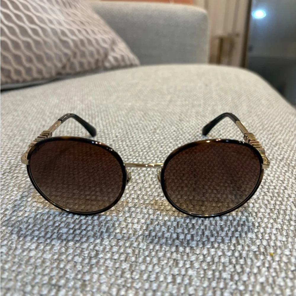 CHANEL Brown and Gold Tortoise Round Sunglasses - Picture 4 of 15